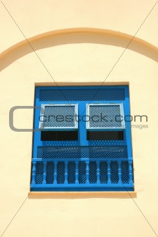 Tunisian window