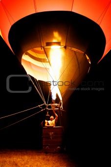 start of hot air balloon at night