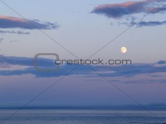The Moon on by sea