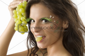 biting grape
