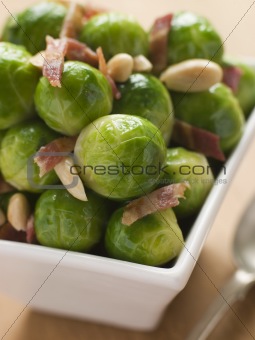 Brussel Sprouts with Fried Bacon and Almonds