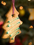 Hanging Christmas Tree Biscuit