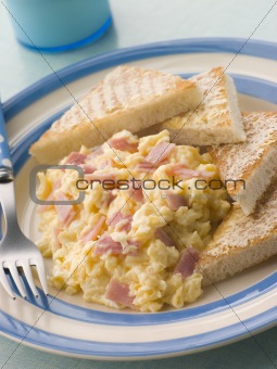 Cheesy Scrambled Egg with Ham and Toasted Triangles