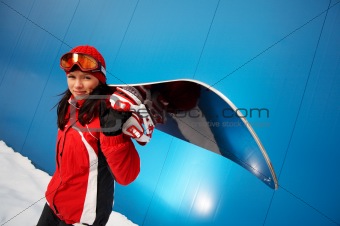 adult female (age 20-25) snowboarder.