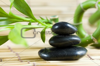 Balancing pebbles with bamboo