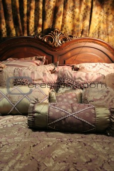 Double bed with beautiful linen