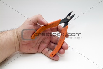 hand and wire cutter