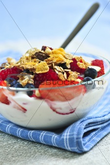 Yogurt with berries and granola