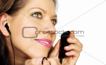 Young woman with Mp3-player