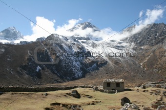 Farming lodge near Luza - Himalayas