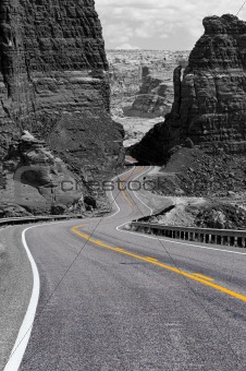 Winding road, Glen Canyon 