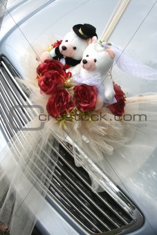 Wedding car with bear