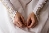 hands of young bride