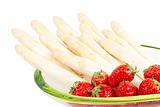 white asparagus with strawberries