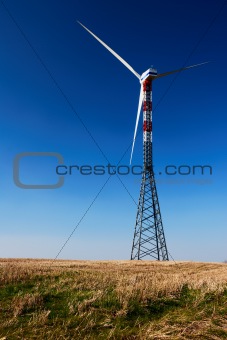 Solitary wind turbine