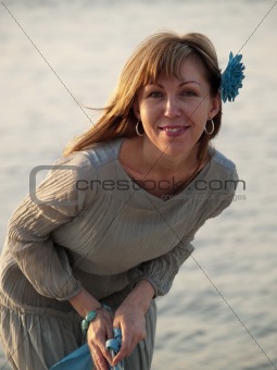 Lady on shore 