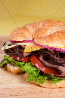 Roast Beef Croissant Sandwich