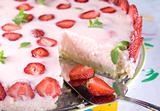 fresh strawberry cake 