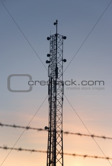 Telecommunication pylon