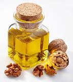 Walnut oil with nuts