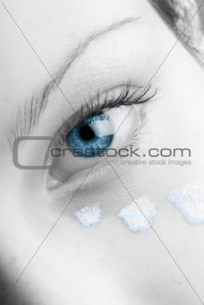 blue eye and petals