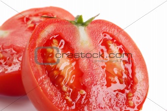 Cut tomatoes.