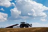 Agricultural tractor and trailer