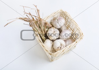 raw garlic and dried lemon grass  