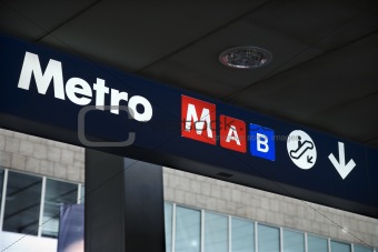 Metro and Escalator Sign