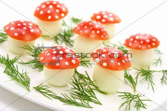 Mushrooms made of eggs and tomatos