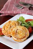 Puff pastry nests