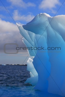 Luminescent Iceberg