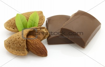 Almonds with chocolate
