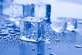 Transparent ice cubes