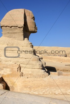 great ancient sculpture of egyptian sphinx and pyramid