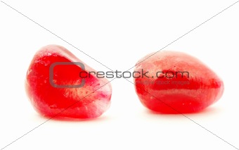  pomegranate berries 