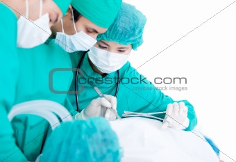 Professionnal medical team working on a patient