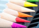  color pencils 