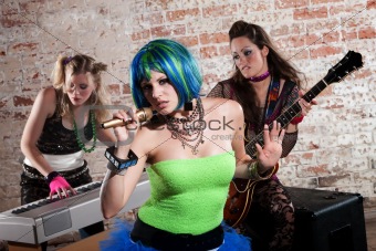 Female punk rock band
