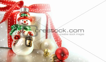 Small christmas ornament with gift