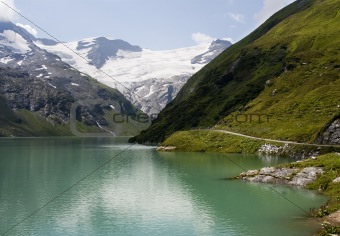 green big mountain lake