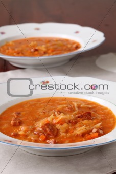 Cabbage and red pepper soup