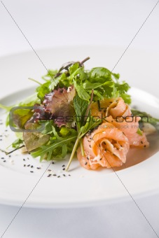 Salmon Salad with sesame seeds