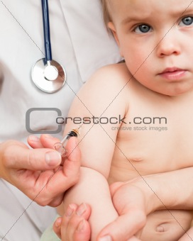 Little baby get an injection