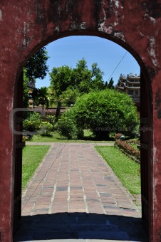 Hue Gate