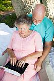 Netbook Senior Couple
