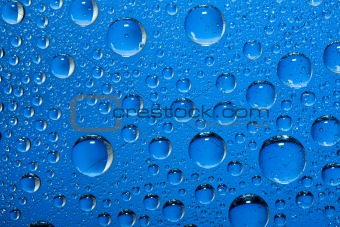 Water bubbles on blue