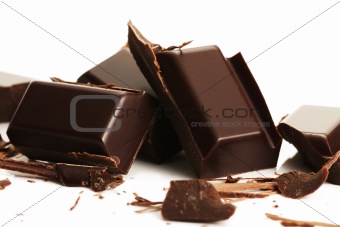broken plain chocolate pieces