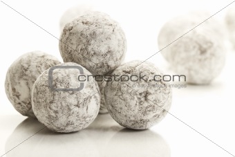 some sugar powder covered truffle pralines