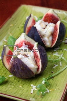 Figs with honey cheese and nuts